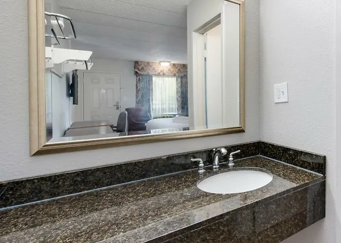 Americas Value Hotel Columbus